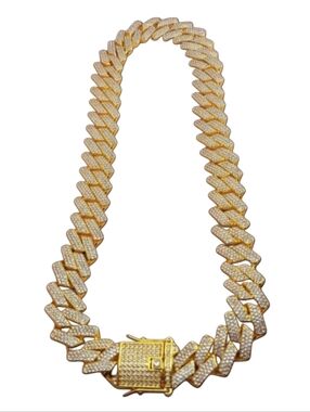 Brand New Chunky Gold Metallic Necklace Chain With Rhinestones